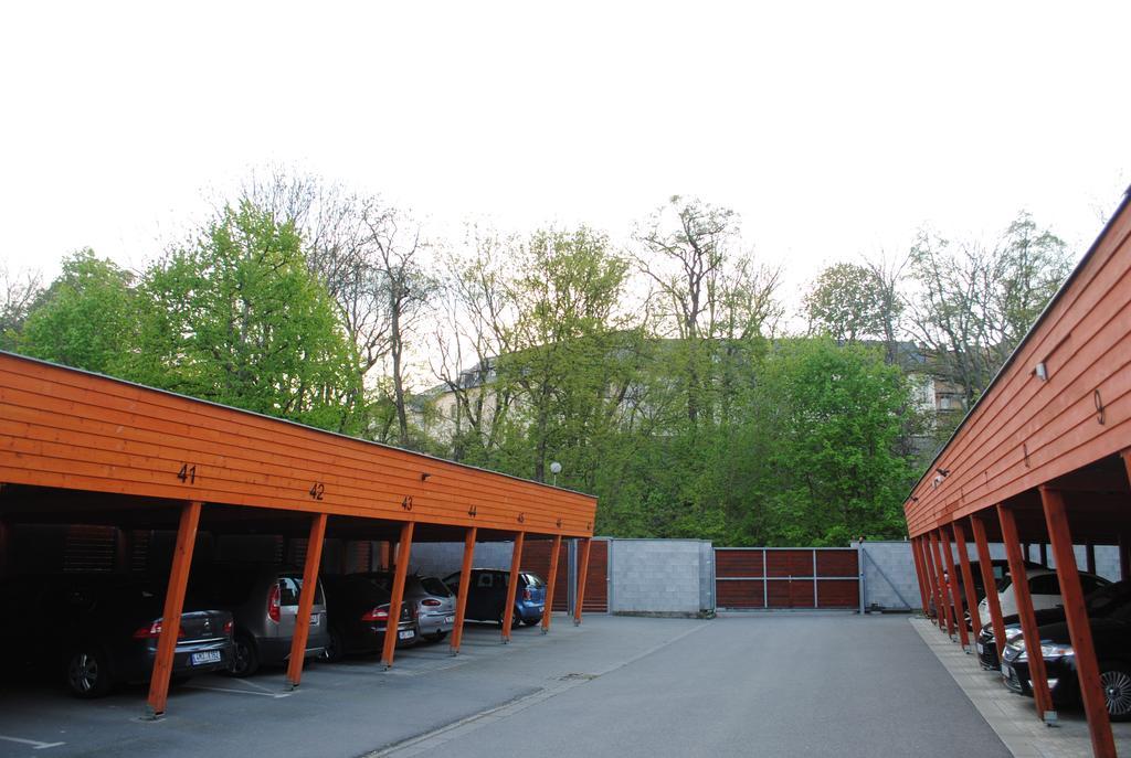 Apartment Centrum + Parking Olomouc Exterior foto
